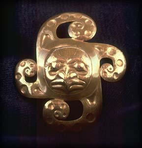 James Bender's Gold Sun Pendant #42 (12929 bytes)